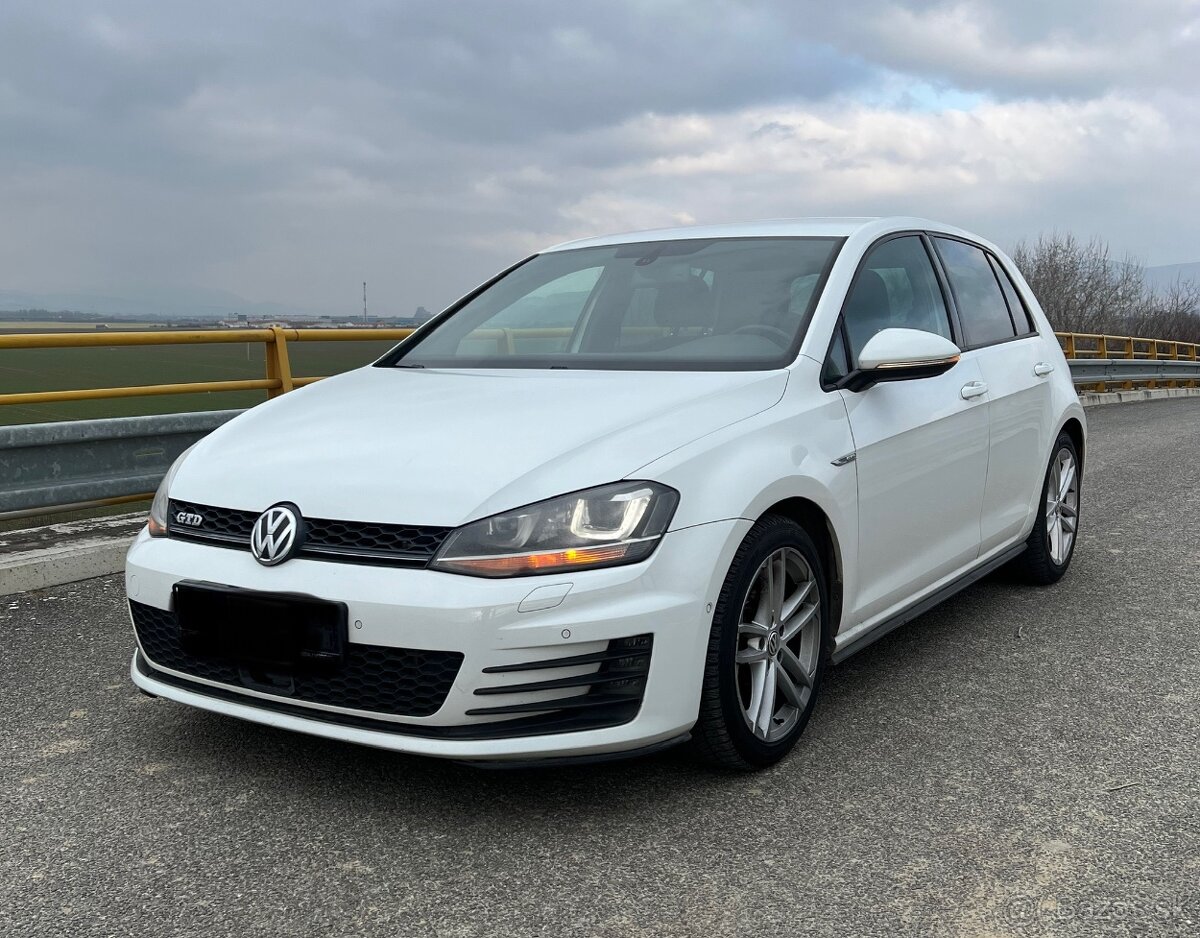 Volkswagen Golf GTD 2.0 TDI 135 kW DSG – 2014