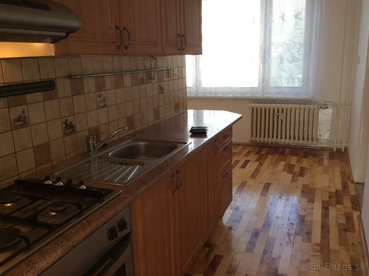 Prenájom 3- izbového bytu Dolné Vestenice