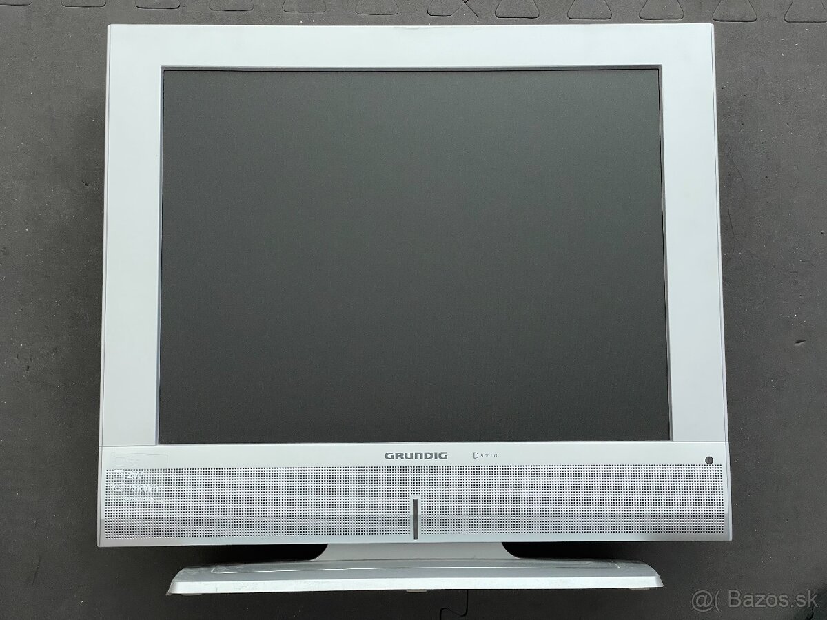 Darujem televízor GRUNDIG LCD 51-5710