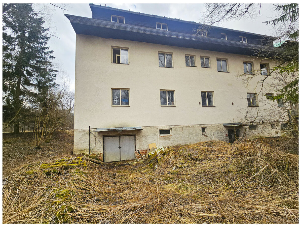 INVESTIČNÝ ZÁMER / AREÁL S POZEMKOM 51.889 m² / ĽUBEĽA
