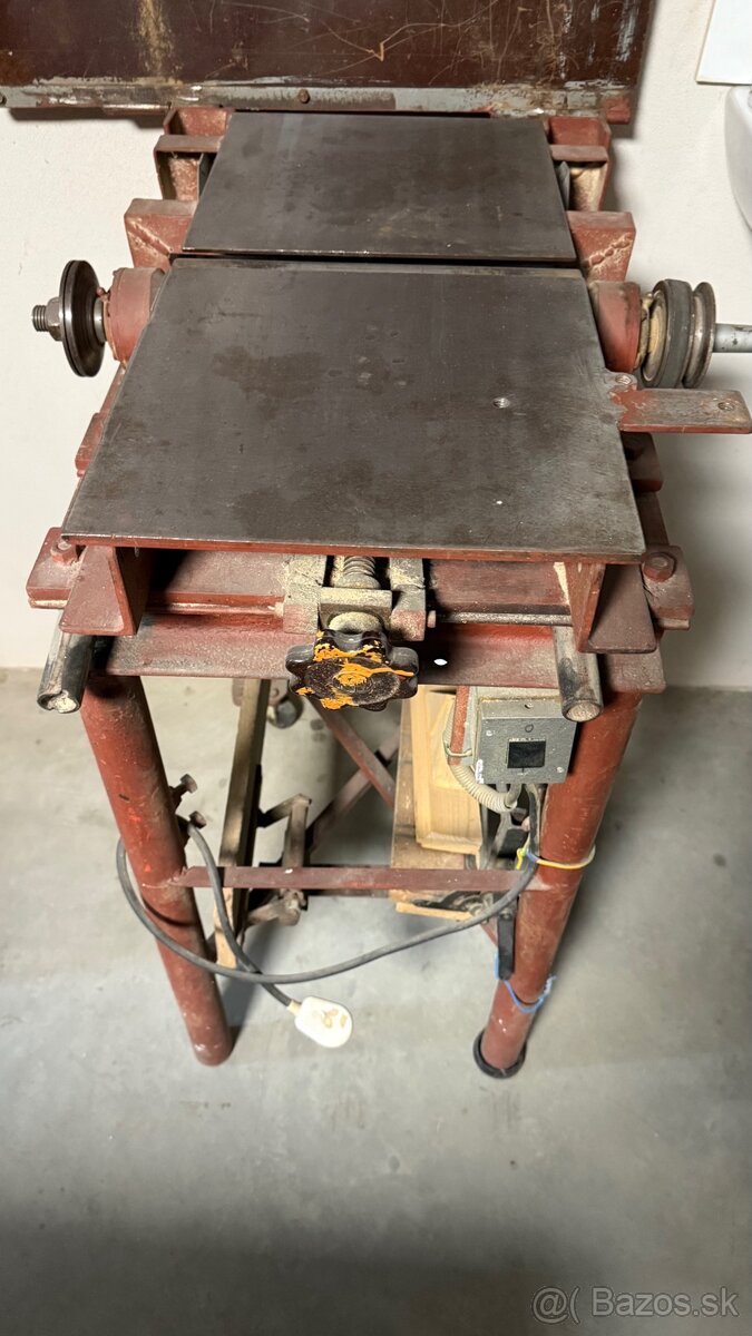 Predám Cirkulár + hobľovačka (2v1)