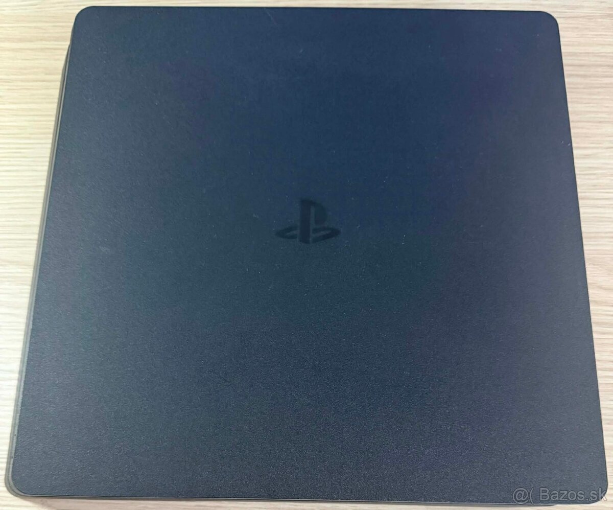 PlayStation 4 Slim
