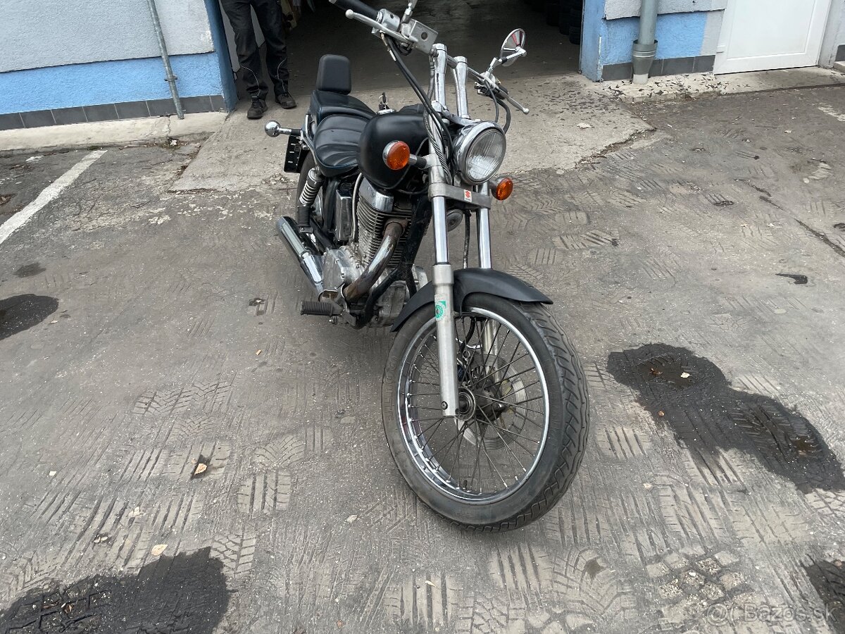 Suzuki Savage 650