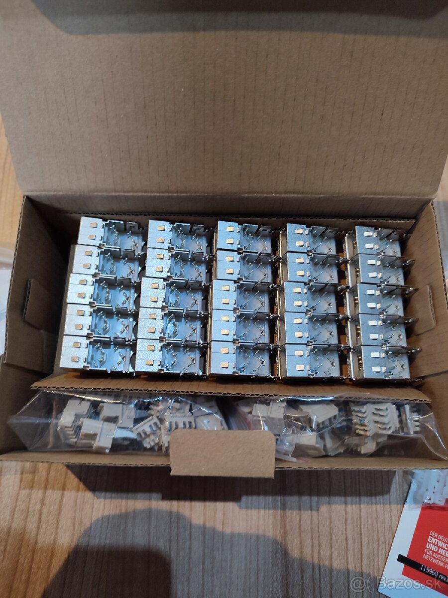 Rj 45 konektory