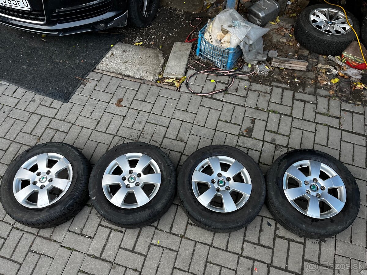 Predám sadu 4 letných kolies Škoda Octavia2