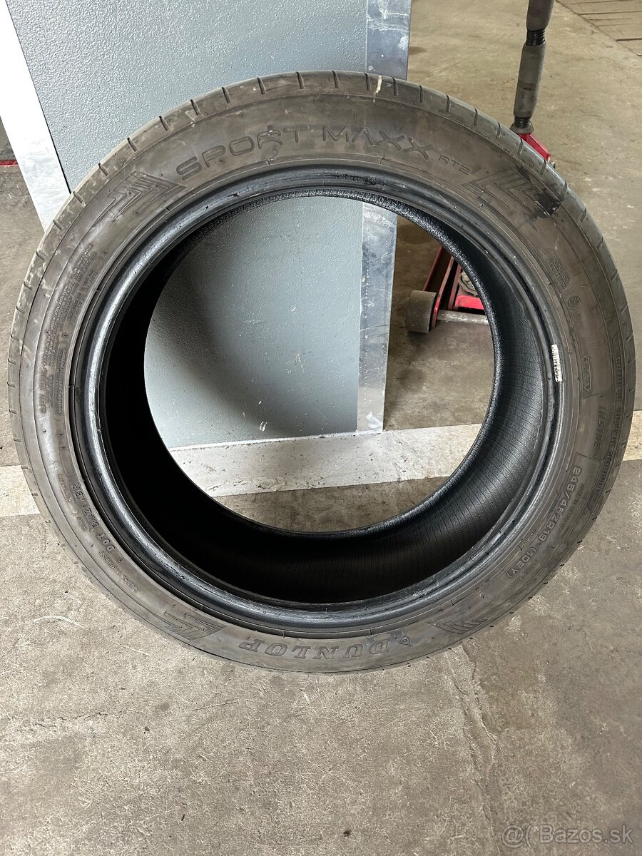 Predam 2 zanovne pneu Dunlop sport Maxx RT2 245/45 R19 102Y