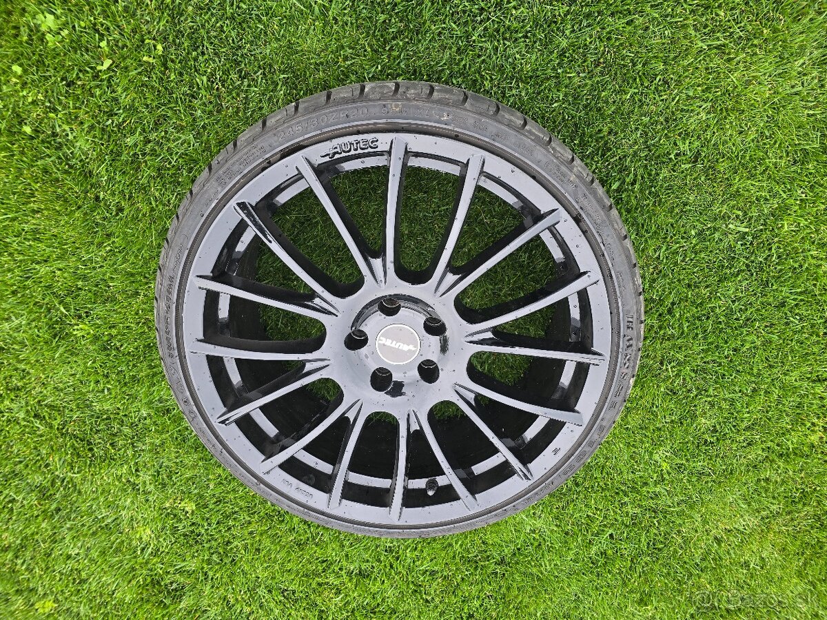 Alu kola 9jx20, Autec 245/45r20 et45