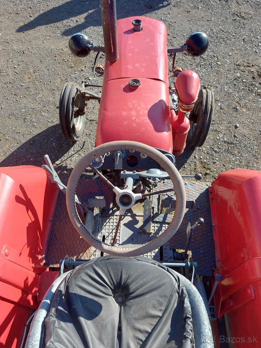 Zetor 25