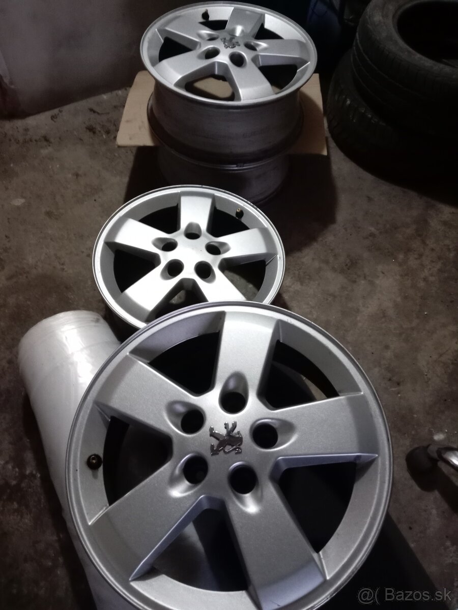 Letný komplet Peugeot letné pneumatiky Barum Bravuris 5hm