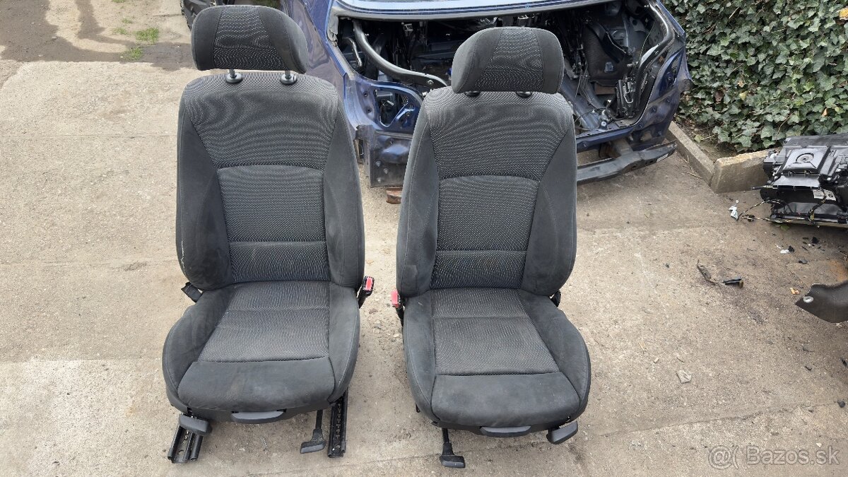 bmw e90 alcantara interier sedačky