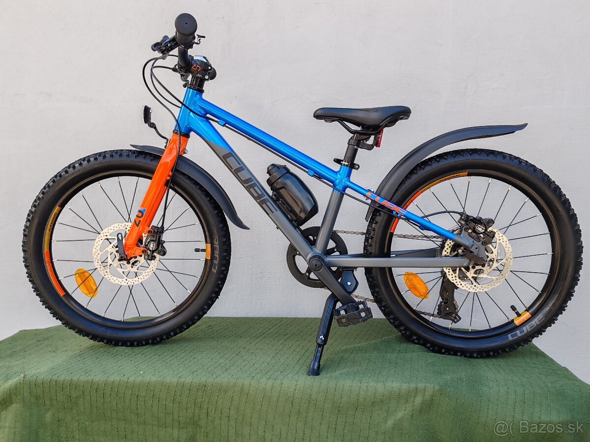 Detský bickykel Cube Acid 200 Disc actionteam 20"-Top stav