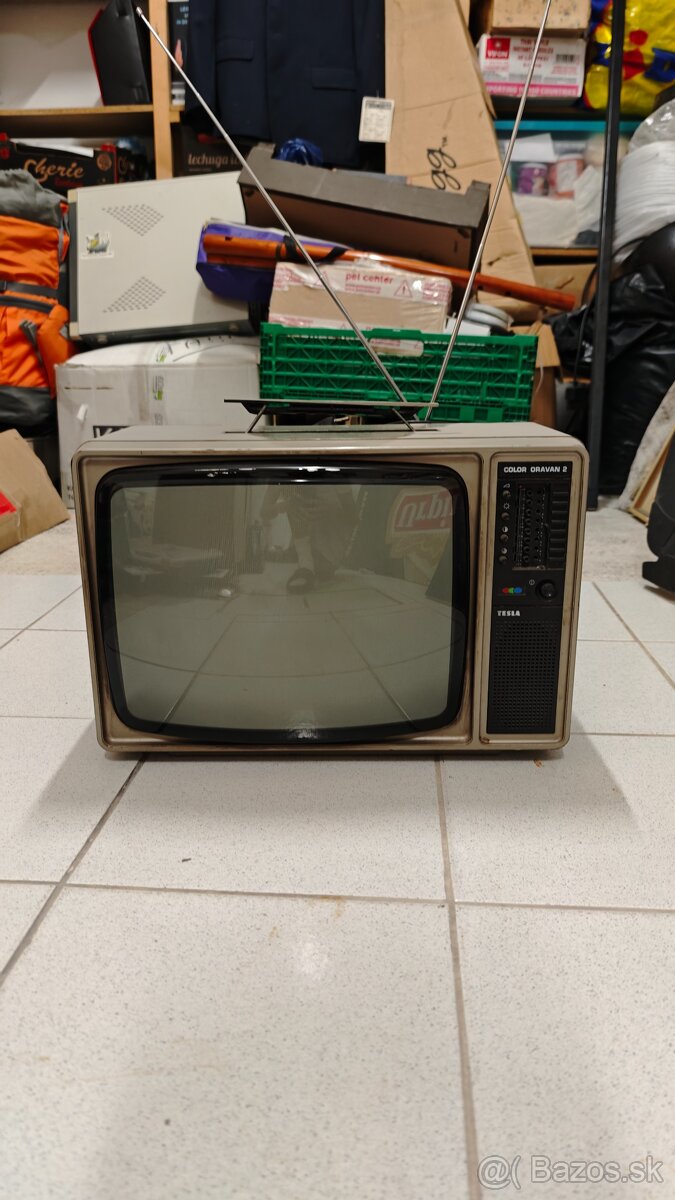 Predám retro TV Tesla Color Oravan 2.