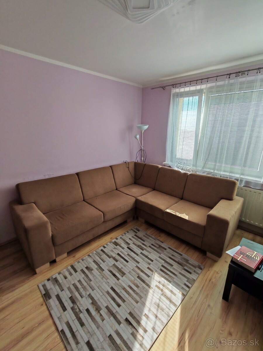 Predam rohovú sedačku