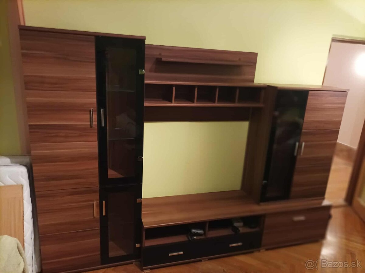 Obývacia stena 5-dielna + stolík zadarmo