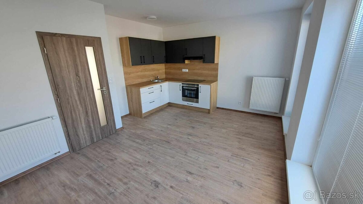 3-izb. byt s 3 balkónmi - novostavba - NOVÝ MARTIN - Martin