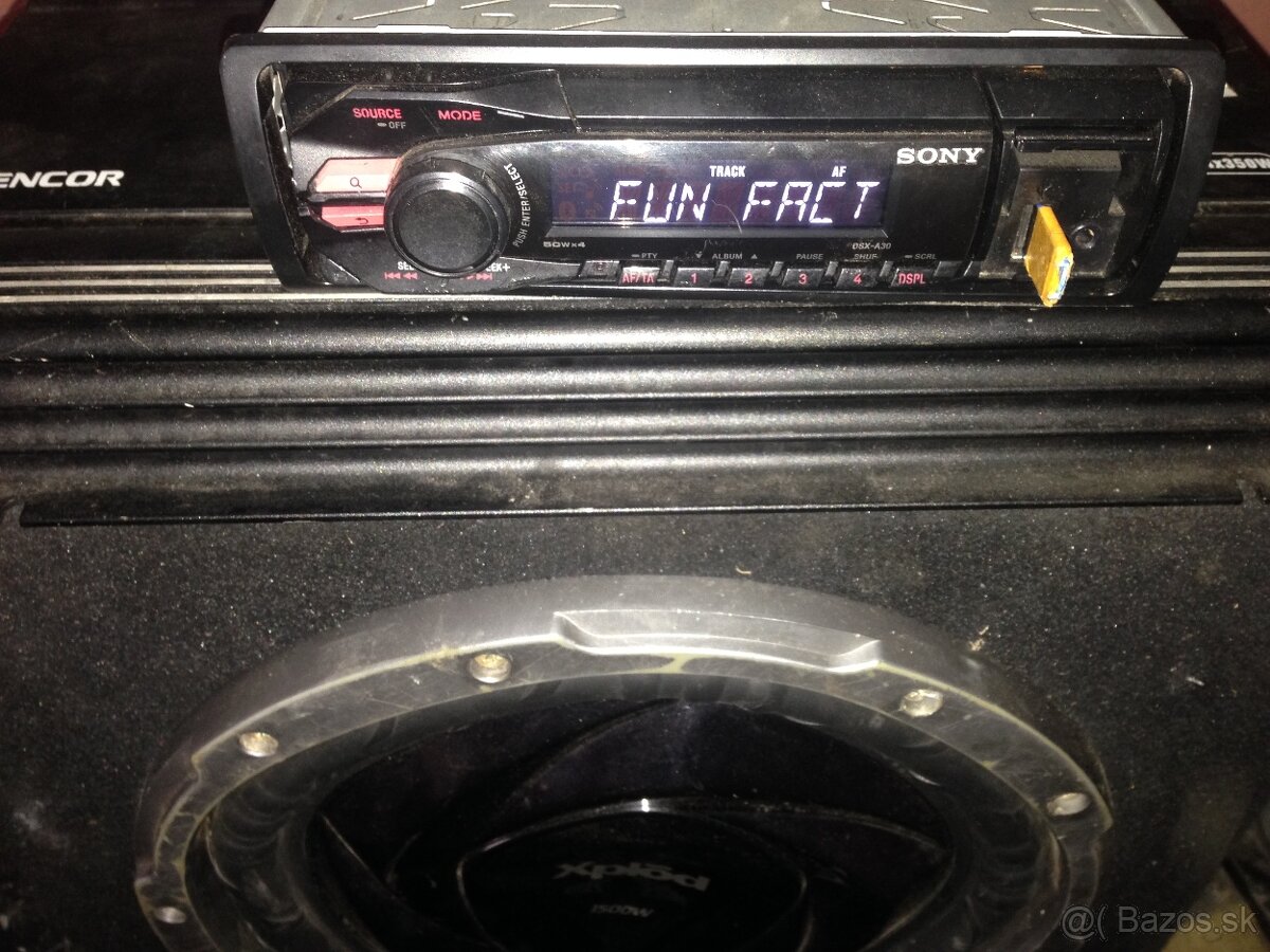 Predam subwoofer SONY Xplōd 1500w + zosil + autoradijo