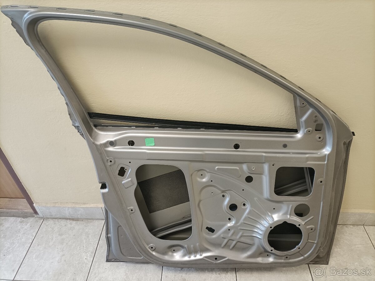 Predám dvere na Škoda Octavia 3