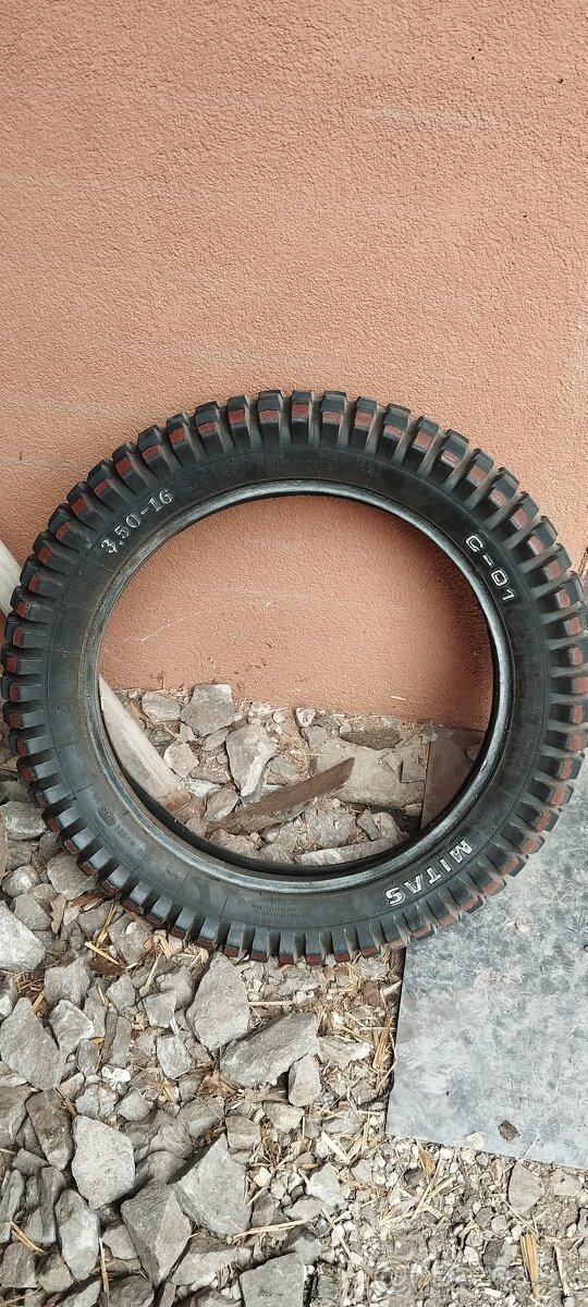 Pneu Mitas 3,50-16 c-01.
