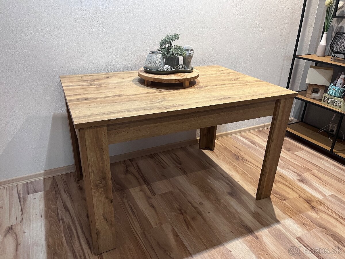 Jedálenský stôl + konferenčný stôl