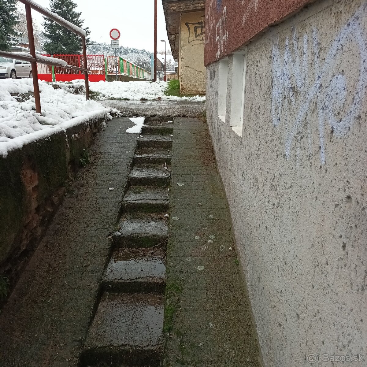 Prenájom nebytoveho priestoru na Stefanikovaj Triede Nitra.V