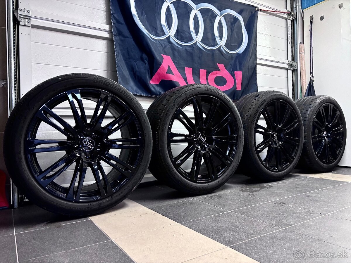 Audi Black S-Line R20 orig. Letne