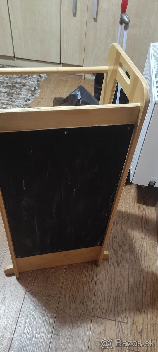 Učiaca veža a tabuľou