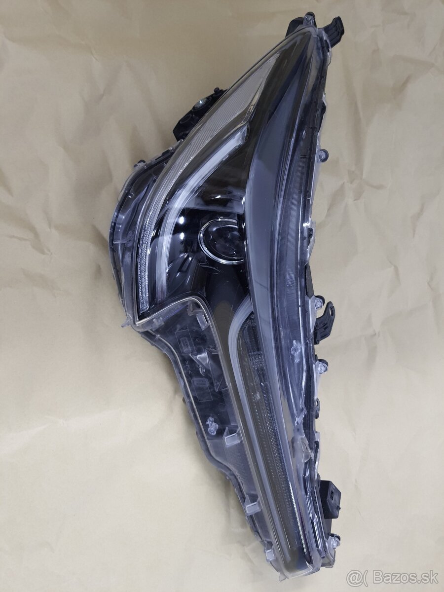 Toyota Corolla PP svetlo