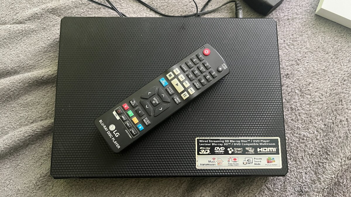 3D Blu-ray prehrávač (LG BP450)