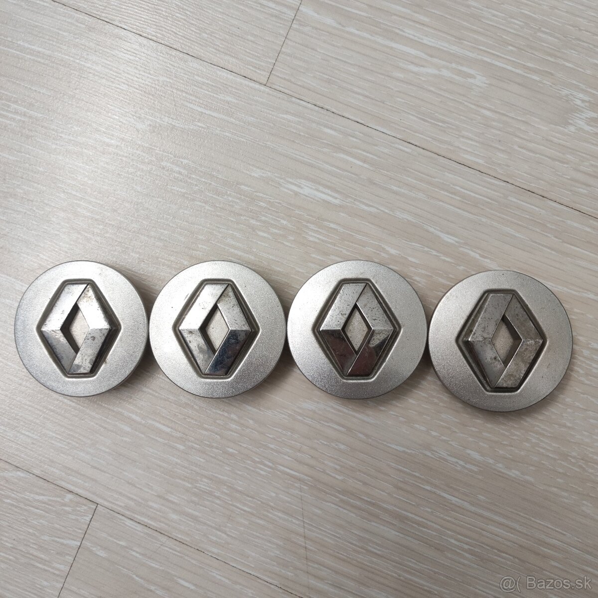 Krytky na elektróny Renault