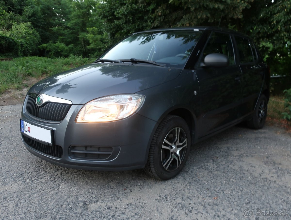 Škoda Fabia II benzín 2010 šedá tmavá metalíza - TOP PONUKA