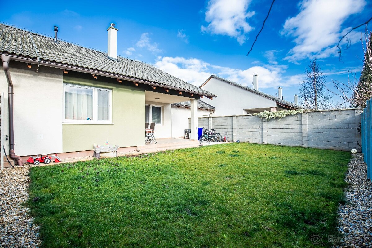UNIKÁTNY 3 IZB. RODINNÝ DOM S GARÁŽOU, ZELENEČ