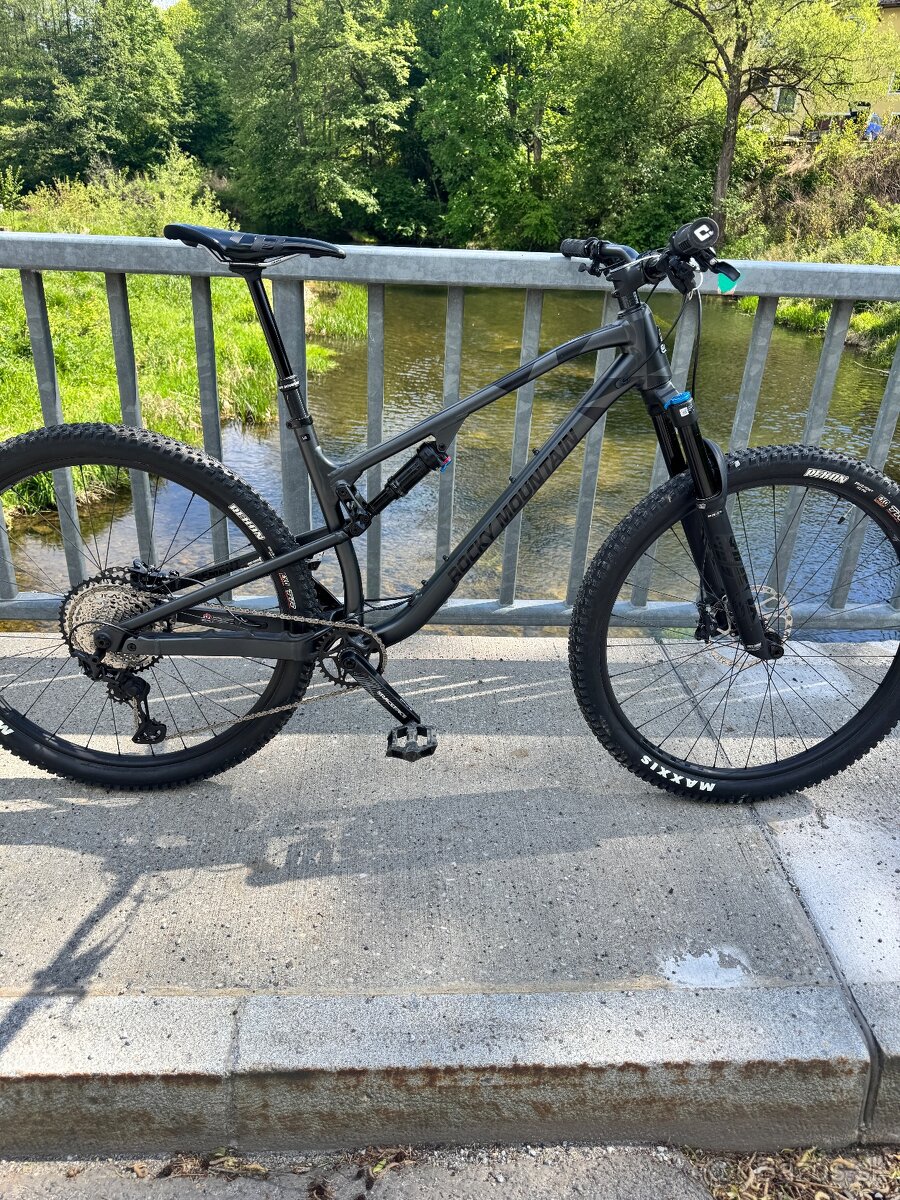 Rocky Mountain Element