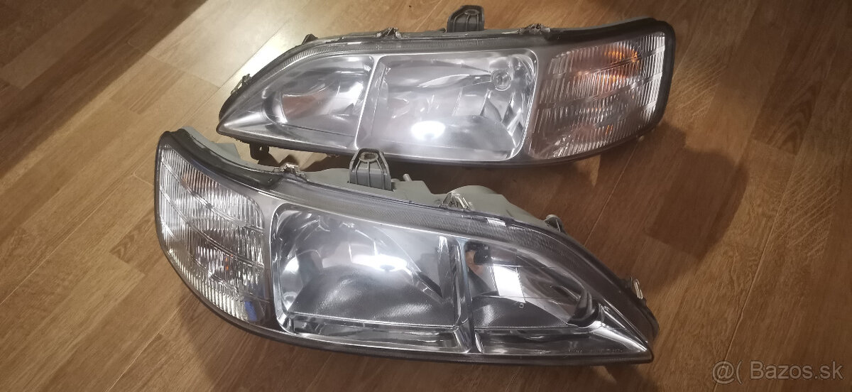 Svetlá Honda Accord VI 2001