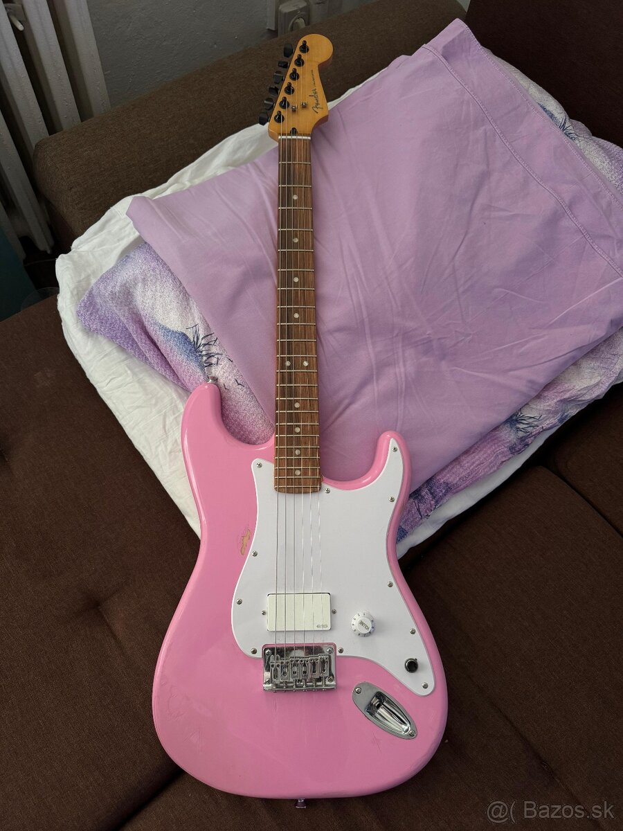 Fender stratocaster custom relic