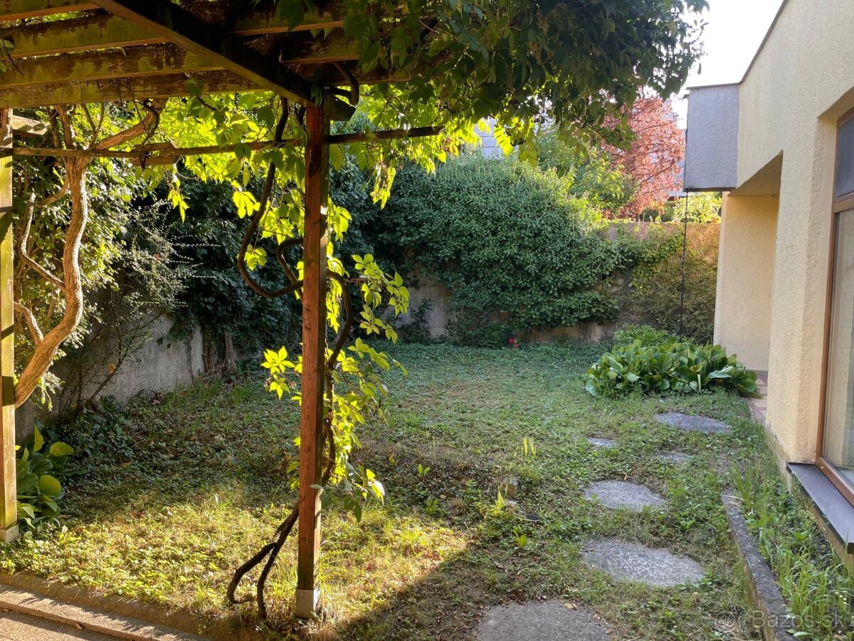 4i Dom na predaj - Dúbravka Bratislava