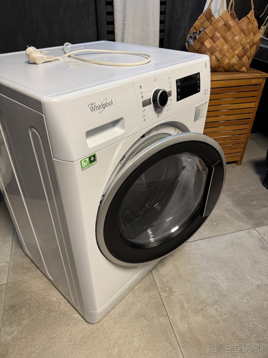 Práčka so sušičkou Whirlpool LVA2006TRF