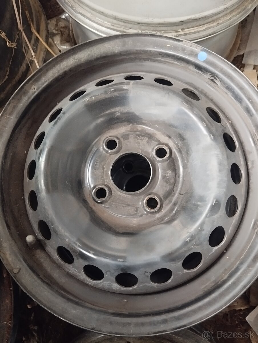 14"4x100 ET 47 ... snímače TPMS Hyundai i10 plechové disky
