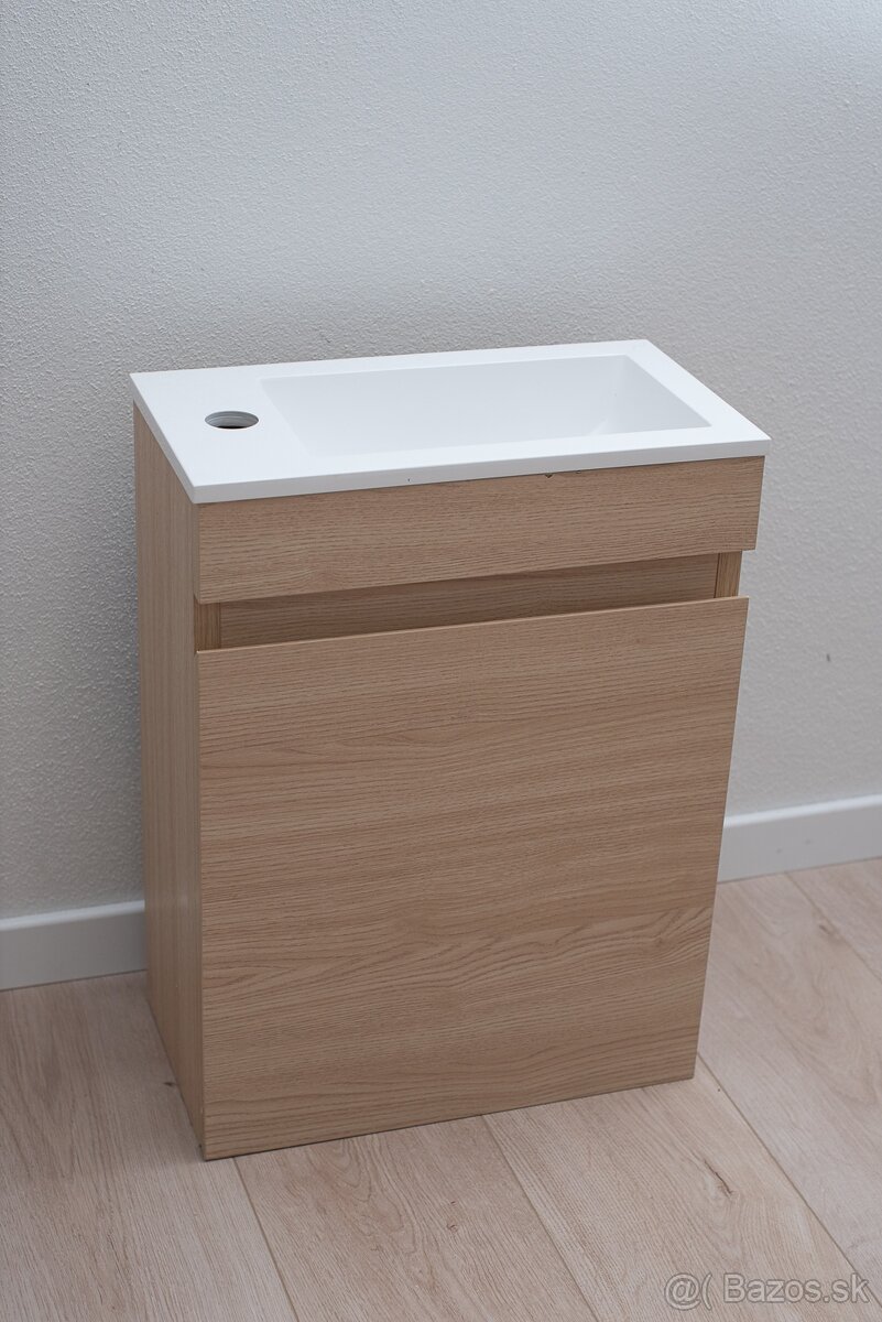 Kúpeľňová skrinka s umývadlom Naturel Verona 40x53,2x22 cm