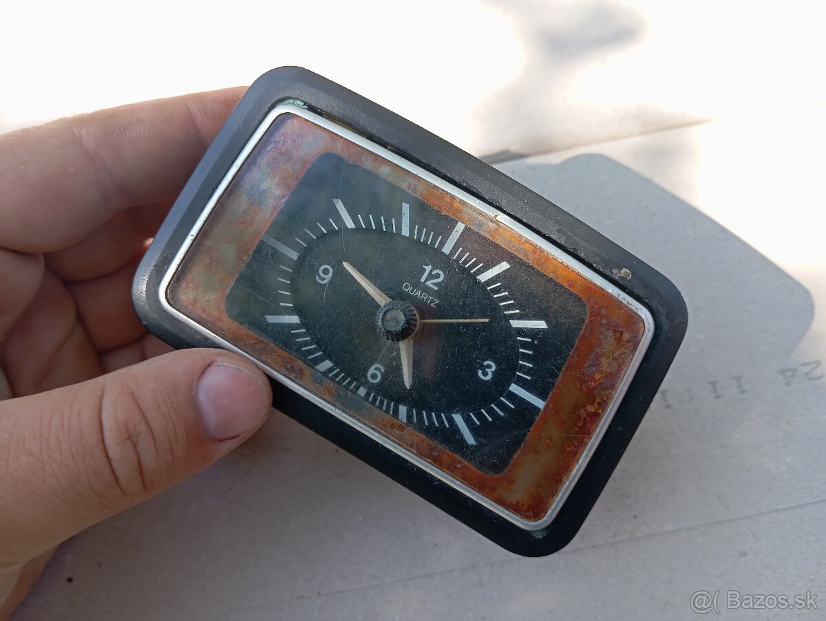 Predám hodiny na Ford Escort, fiesta, capri a pod.