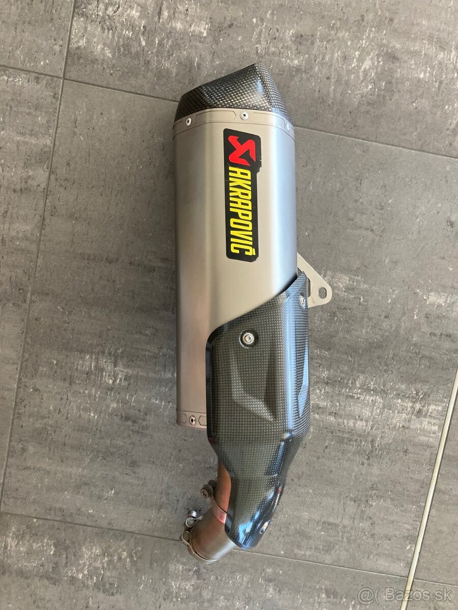 Výfuk Akrapovič Kawasaki Versys 1000