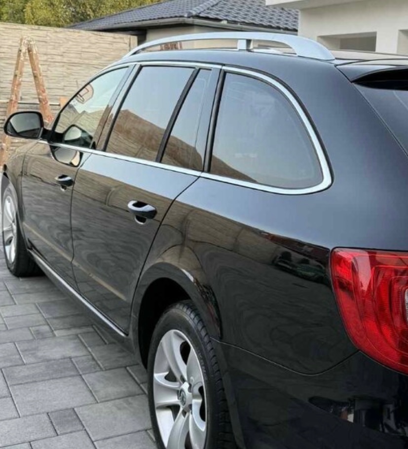 ŠKODA SUPERB 2 chrómové hagusy - lyziny