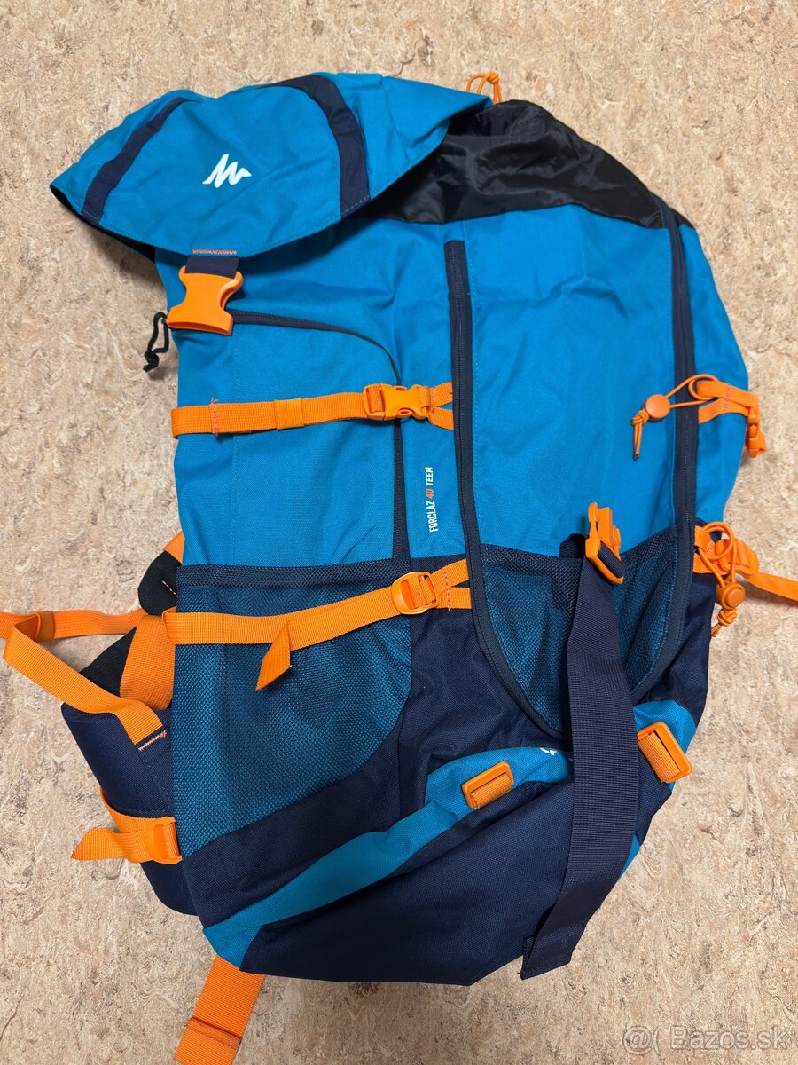 Turisticky batoh decathlon Forclaz 40L