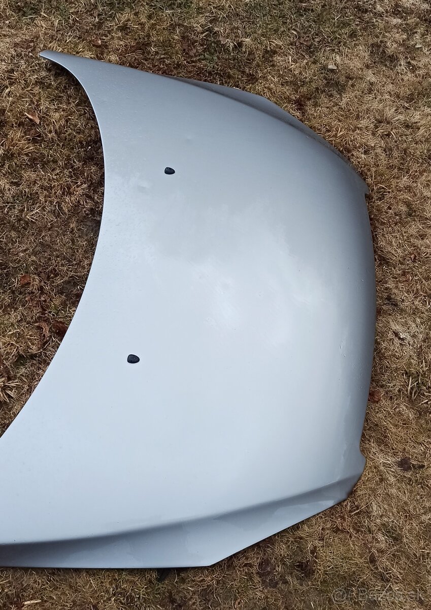 Peugeot 307 SW - Predna kapota