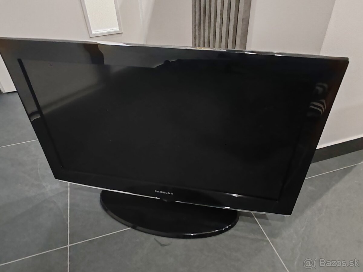 LCD TV Samsung