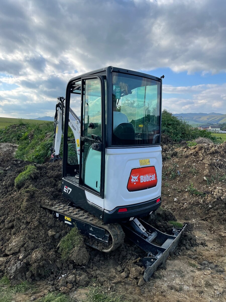 Minibager Bobcat e17