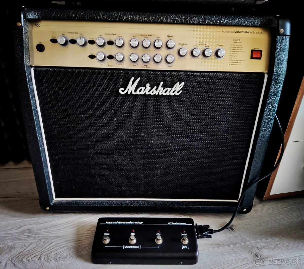 Marshall AVT 100 combo