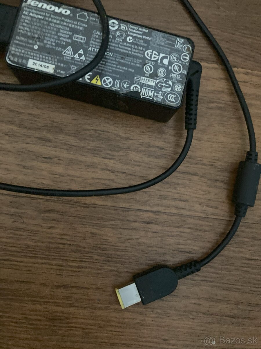 originálna nabíjačka , adaptér Lenovo, hranatá koncovka 50W