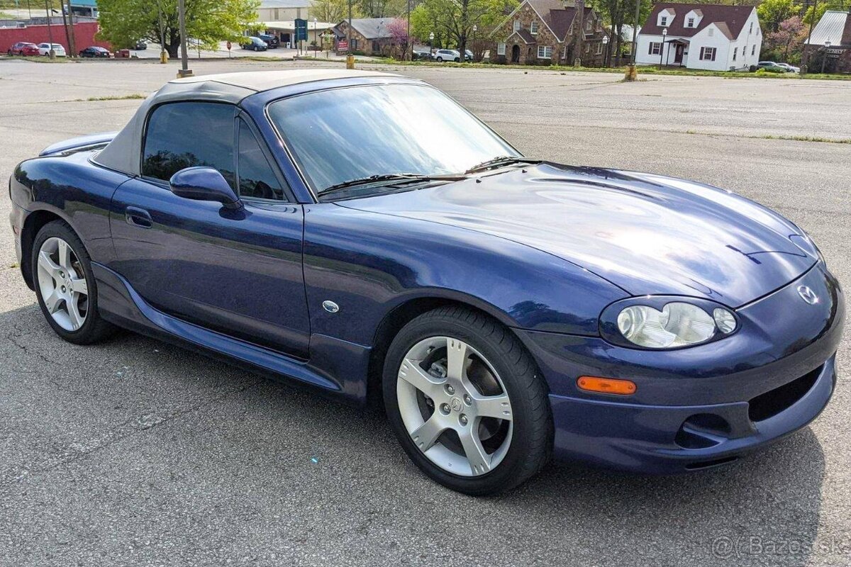 Kupim mx5 mazda Cabriolet kabrio PONUKNITE