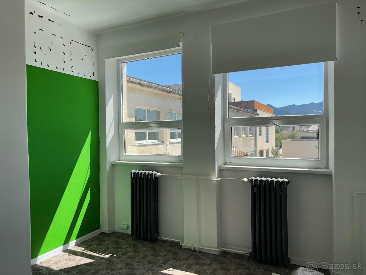 Prenájom kancelárie 17 m² – Liptovský Mikuláš, Družstevná ul