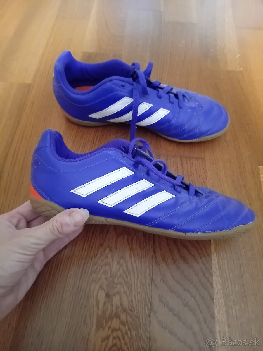 Modré halovky / halova obuv Adidas 36 ( 36.5)